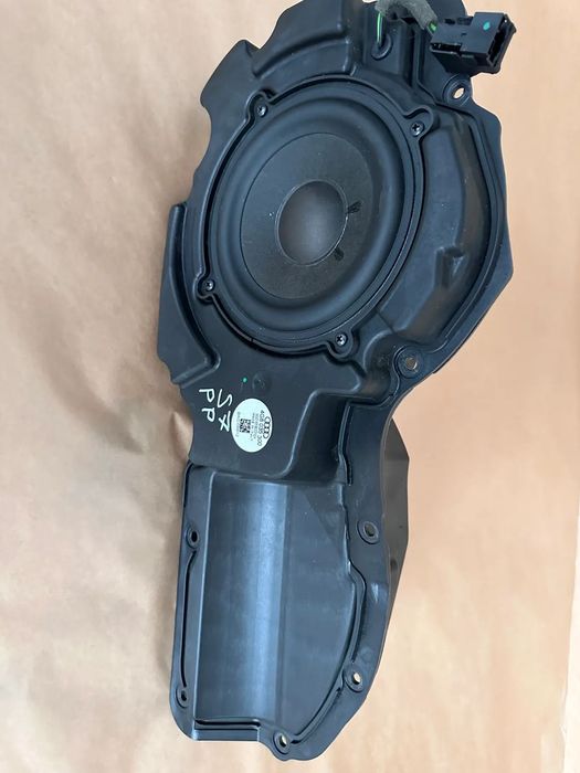Głośnik BANG OLUFSEN Audi A6 A7 4G0035299 LP 4G0035300 PP