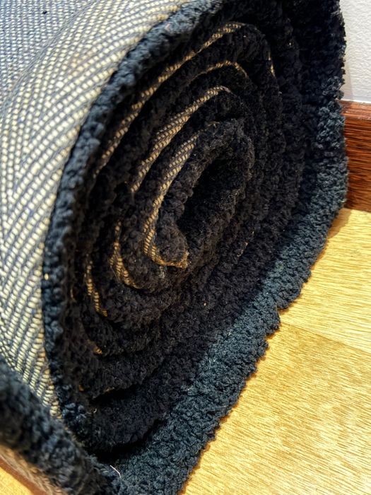 Tapete preto pelo curto 200x300