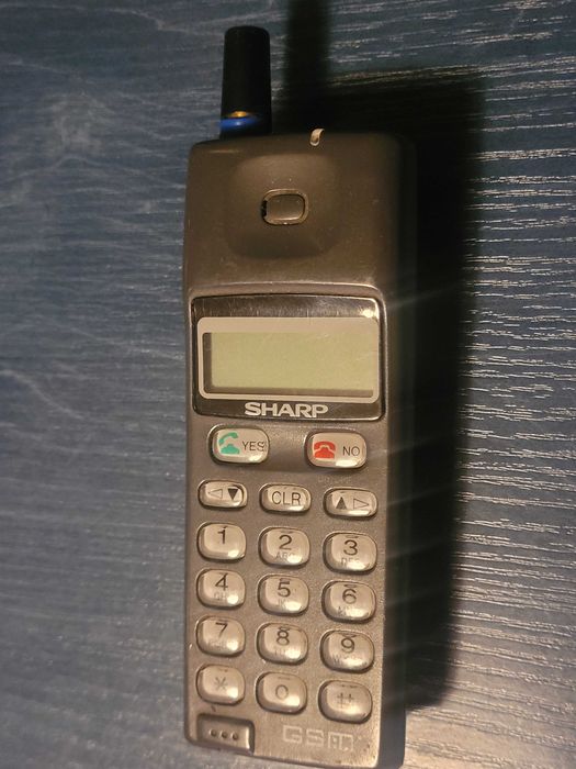 Stary telefon Sharp 1996