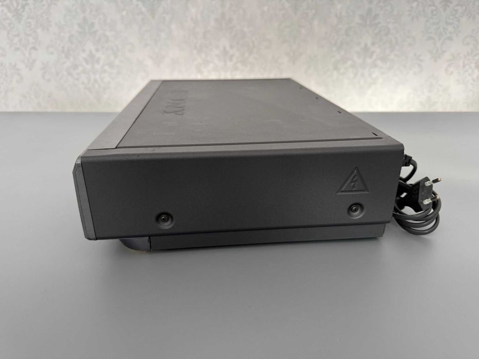 Magnetowid VHS Sony 6-głowicowy Sapphire Hi-Fi SLV-ED7 + pilot Unikat