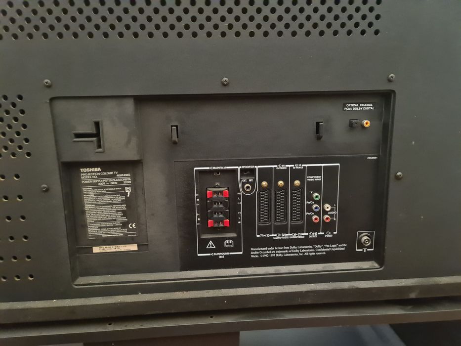 Toshiba TV modelo 46WH08G