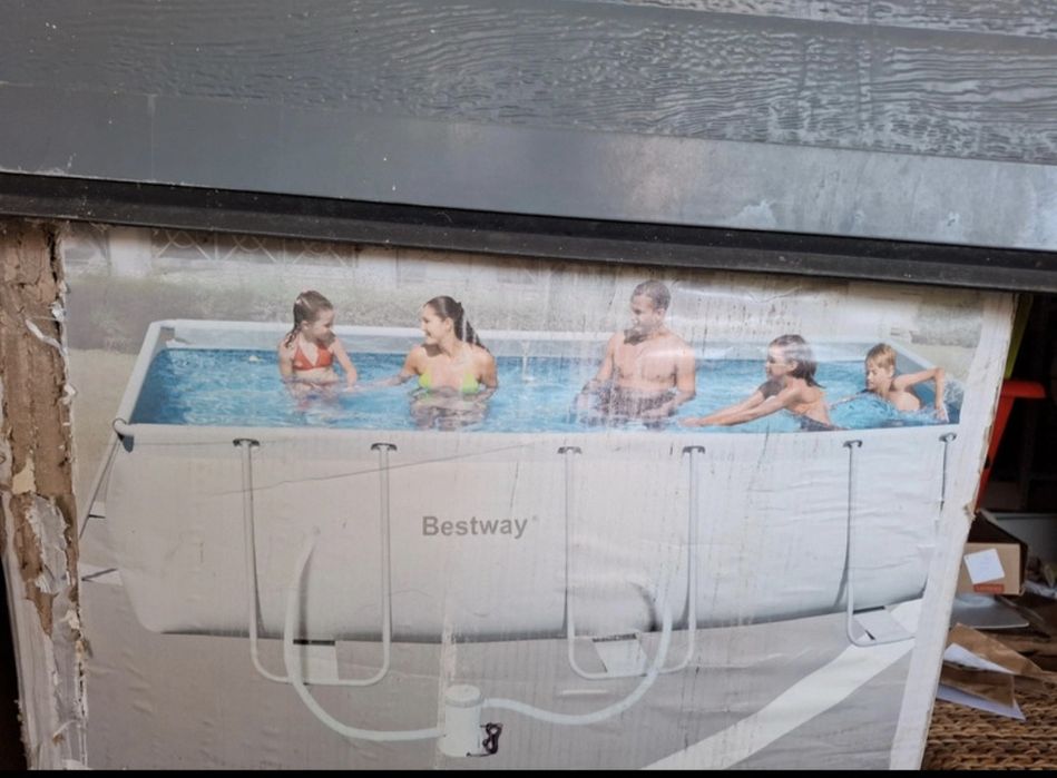 Piscina tubular e acessórios