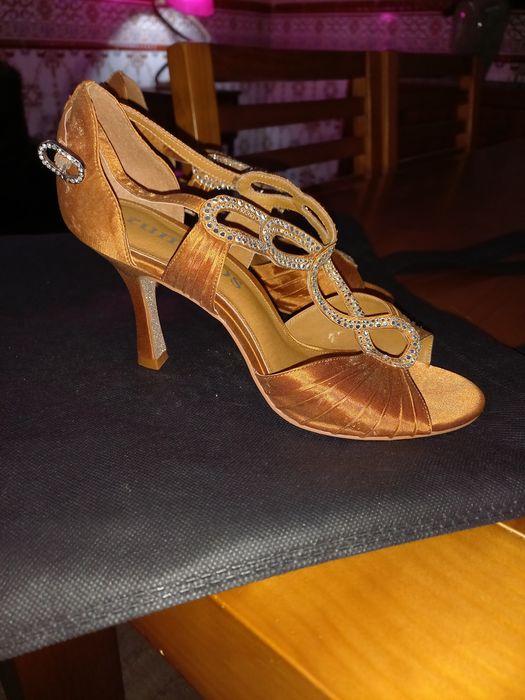 Sapatos dança Rummos