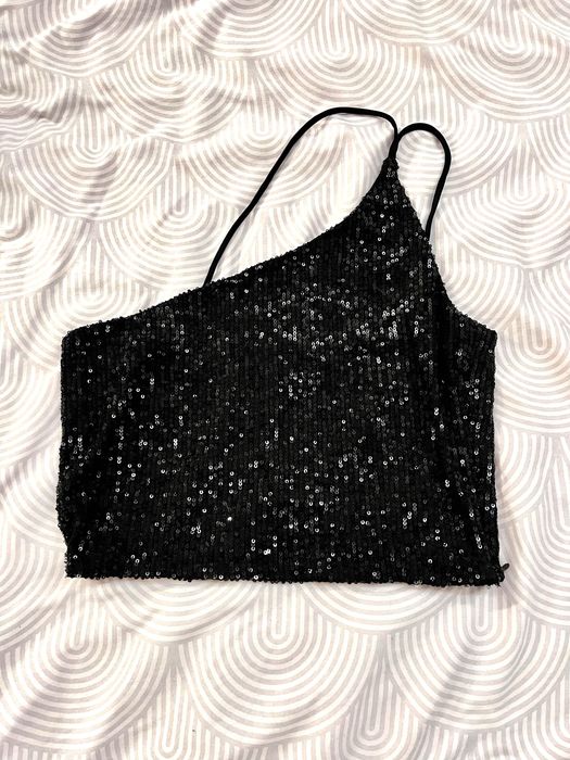 Crop top z cekinami