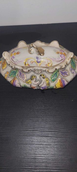 Antiga Bonbonnière / Caixa em Cerâmica de Alcobaça - ELPA (Marcada)