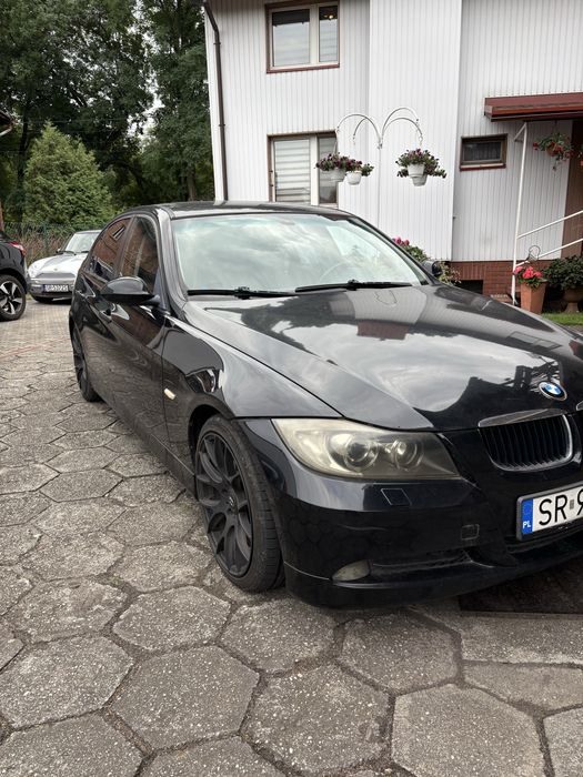 BMW E90 320i 2005