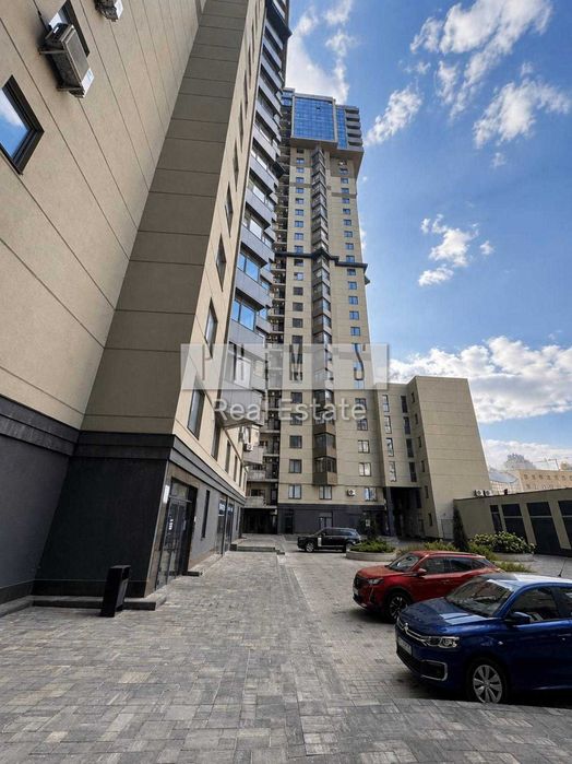 Продаж 2к квартири без ремонту, ЖК Delmar, вул. Андрія Верхогляда, 4б, Печерськ