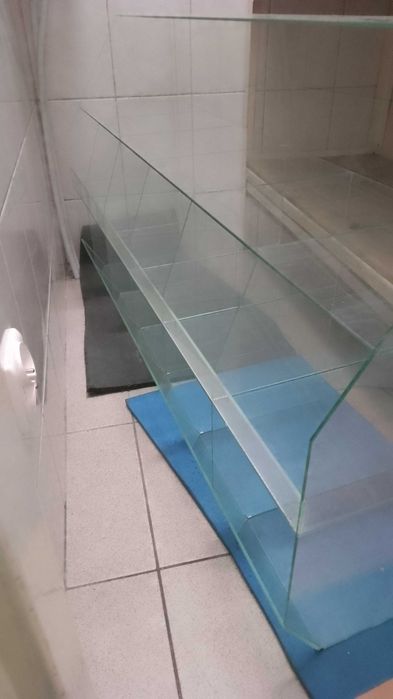 Witryna Szklana szeroka  do cukierków okazów nadstawka gablota