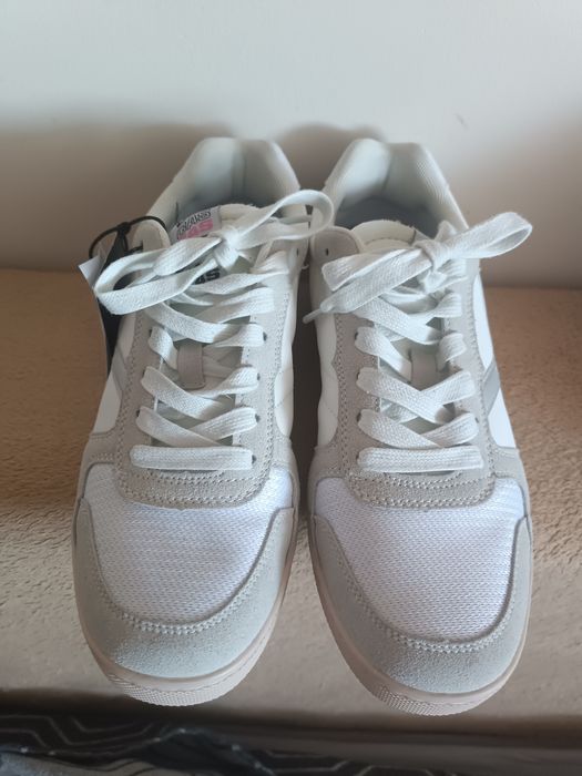 Buty damskie sportowe