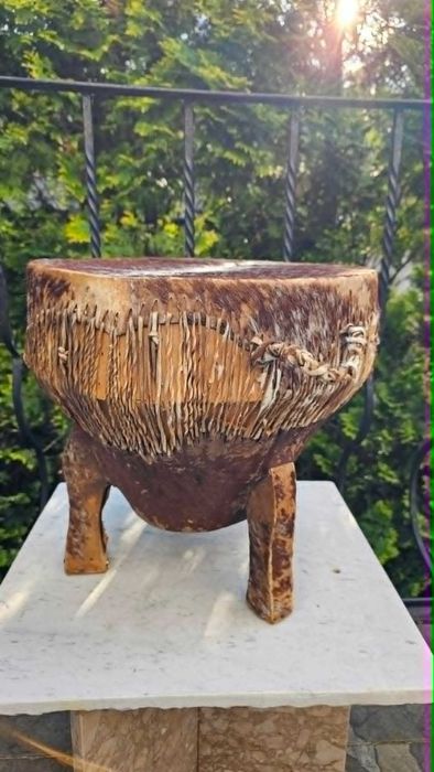 Tradycyjny afrykański bęben djembe lata 60 wys.37,5 cm.śr.37,5 cm