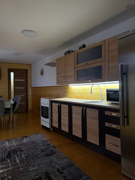 Здається будинок в оренду в мальовничому Рахові