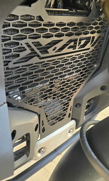 Honda X-ADV 750 Modelo 2025 (04/2025) – Full Extras | SC Project | Top Case GIVI | Impecável