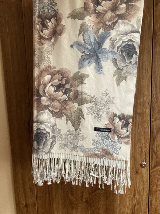 Теплий зимовий шарфик з принтом