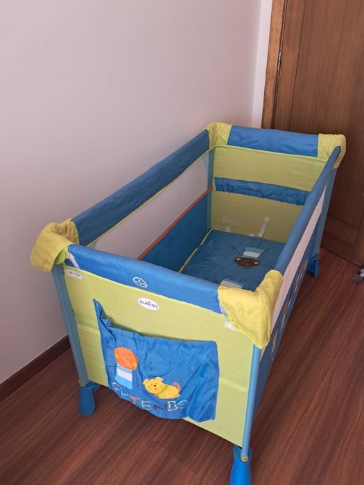 Cama de viagem 2 níveis