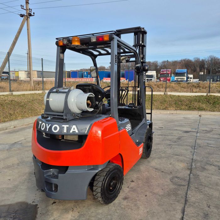 Навантажувач TOYOTA 2,5 тон 2019р