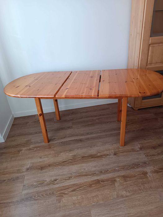 Stół drewniany rozkladany