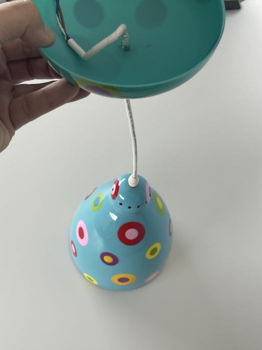 Candeeiro de tecto para quarto de criança. Usado,