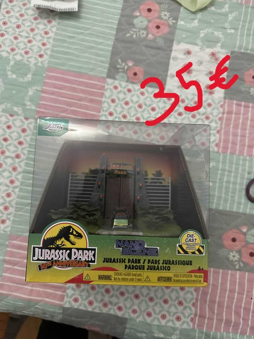 brinquedos novos e embalados