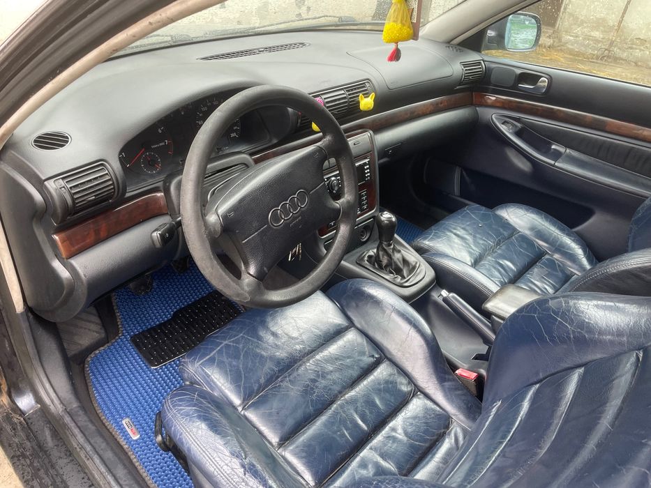 Продам ауді А4 б5