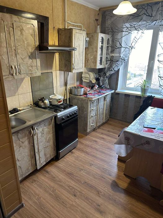 5-кімнатна квартира