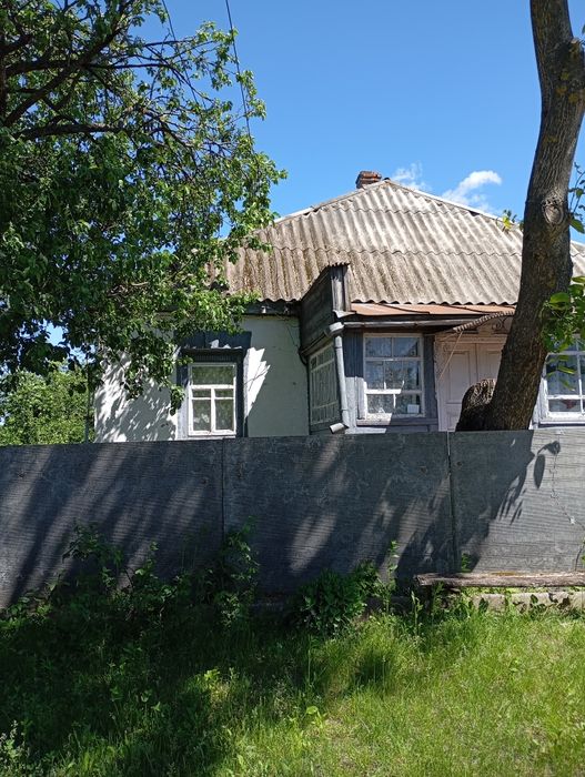 Продається частина будинку в м. Ічня , Чернігівська область.