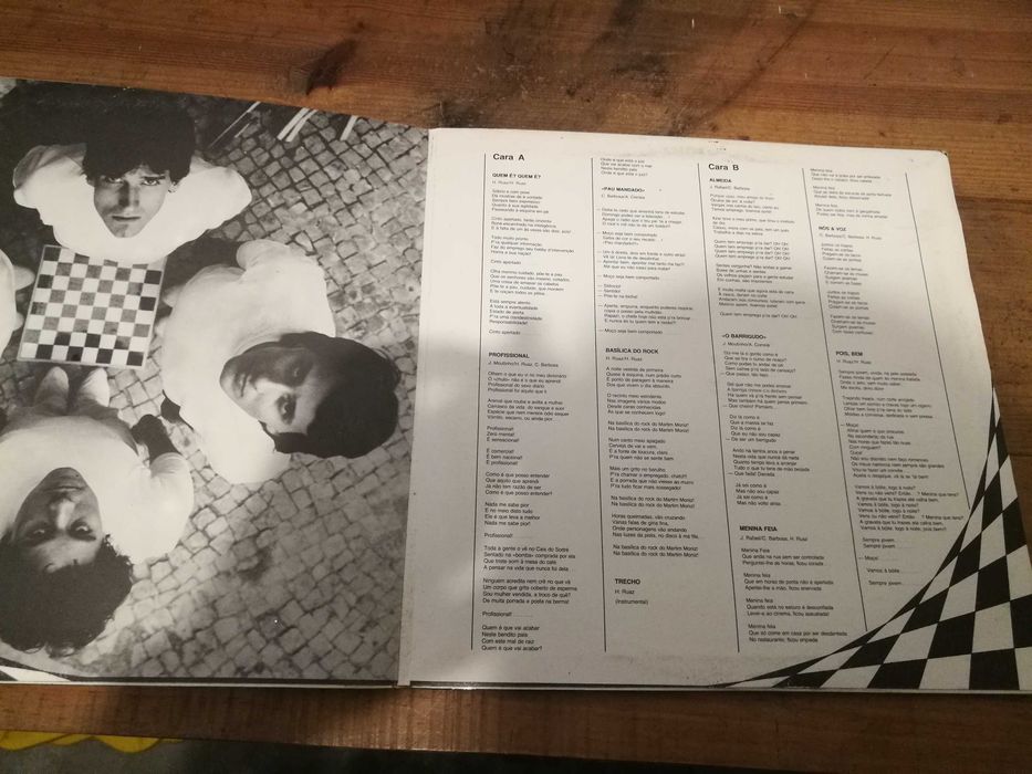 SEILASIÉ (Rock Português anos 80) - Caras & Taras LP