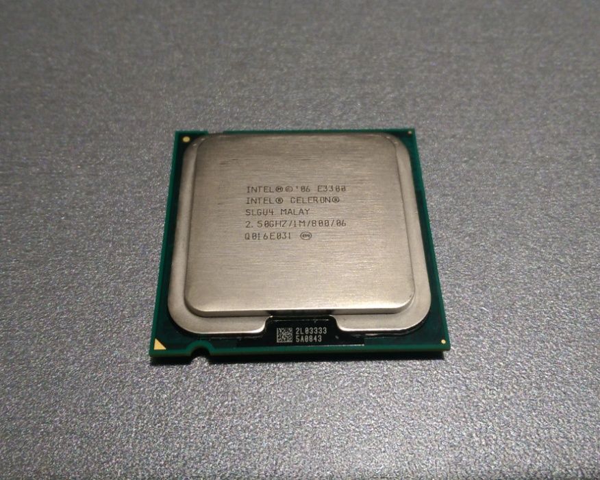 Двухядерный Процессор Intel® Celeron® E3300/LGA 775/800 МГц