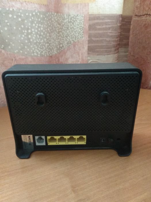 Роутер D - Link DSL 2640 U .