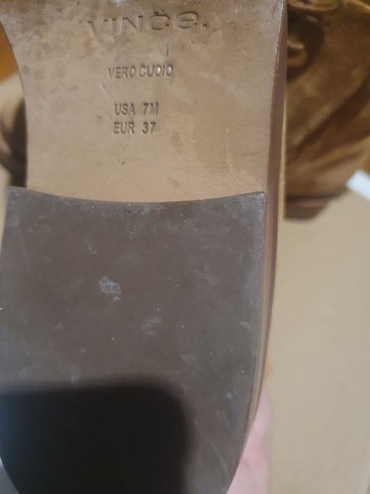 Замшевые ботнки Vince оригинал