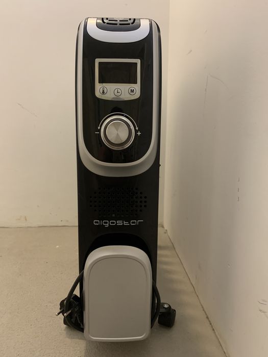 Aquecedor a Óleo Aigostar 2500W 13 Elementos com Painel e Comando