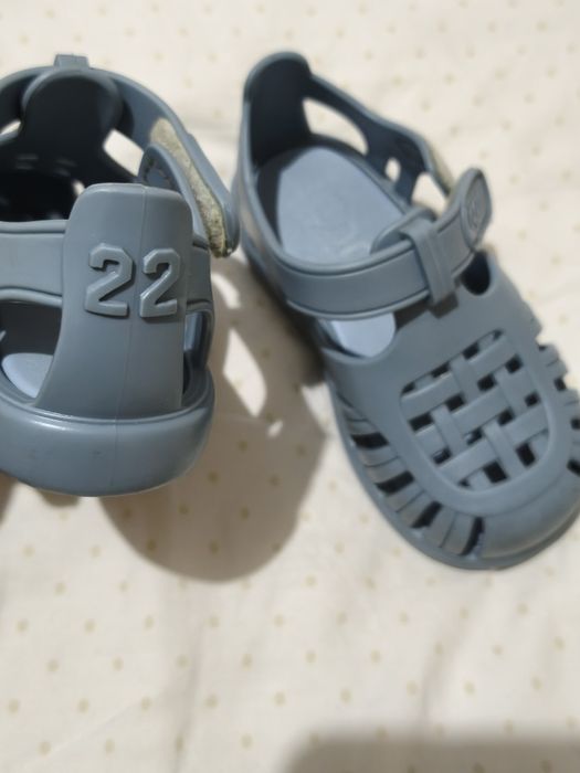 Sapatos de menino inverno e verão