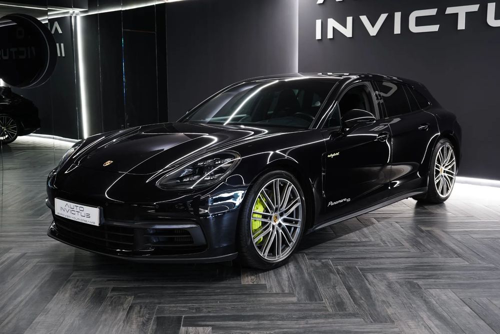 Porsche Panamera Sport Turismo 4 E-Hybrid 10 Years Edition