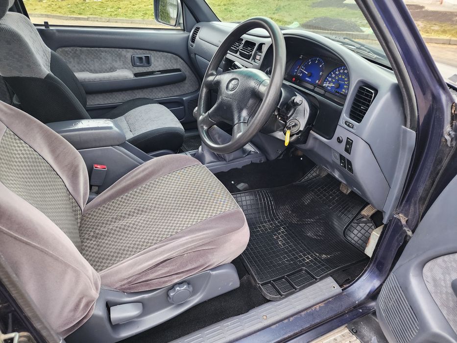 Toyota hilux 2.5 Diesel 2005 рік