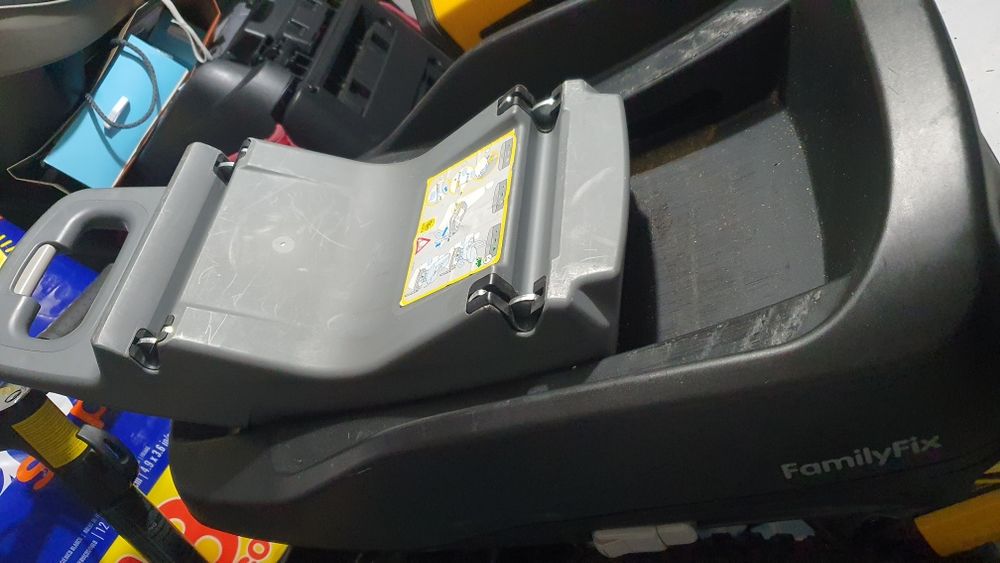 Cadeira auto pearl reclinável bebeconfort com familifix isofix