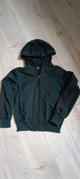 кофта Adidas спортивна на замку, на 6-7 років