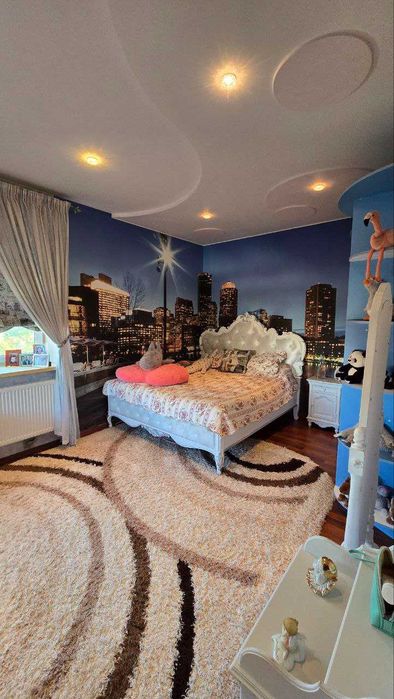 Продам шикарний будинок у Лісках 230кв.м