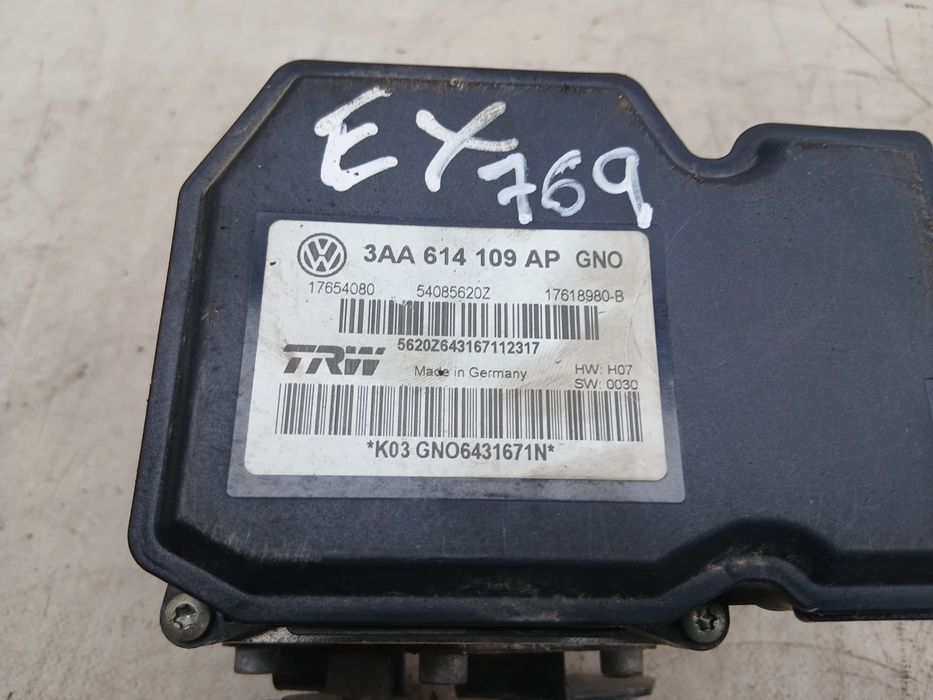Centralina ABS VOLKSWAGEN Passat Variant (365)
