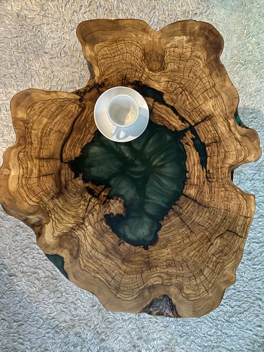 Stolik z żywicą na zamówienie