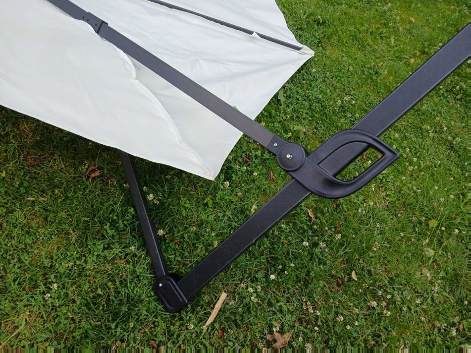 Parasol wiszący Trondheim / Hanging Ś300