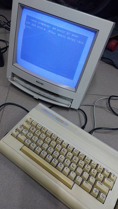 Commodore c64 + monitor