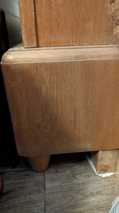 Zegar drewniany stojący