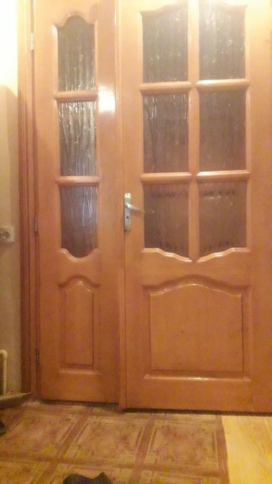 Вхідні дерев'яні двері