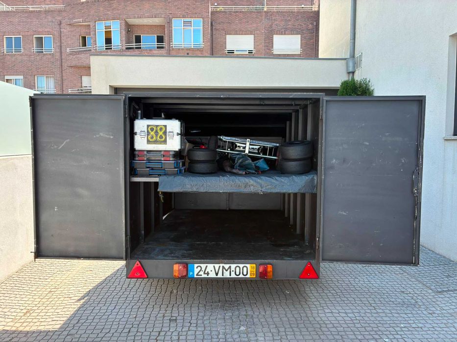 Vendo reboque para 2 karts