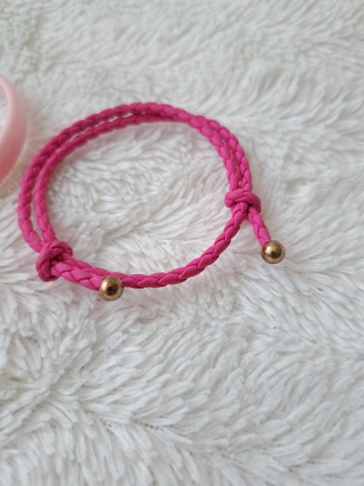 Różowe bransoletki