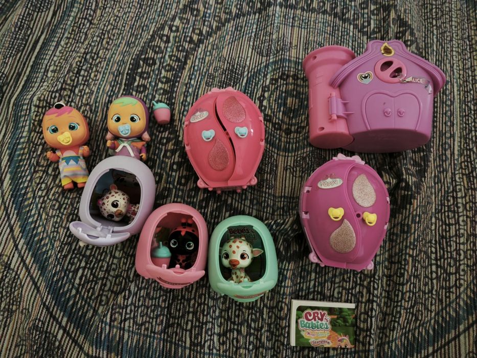 Cry babies e mascotes