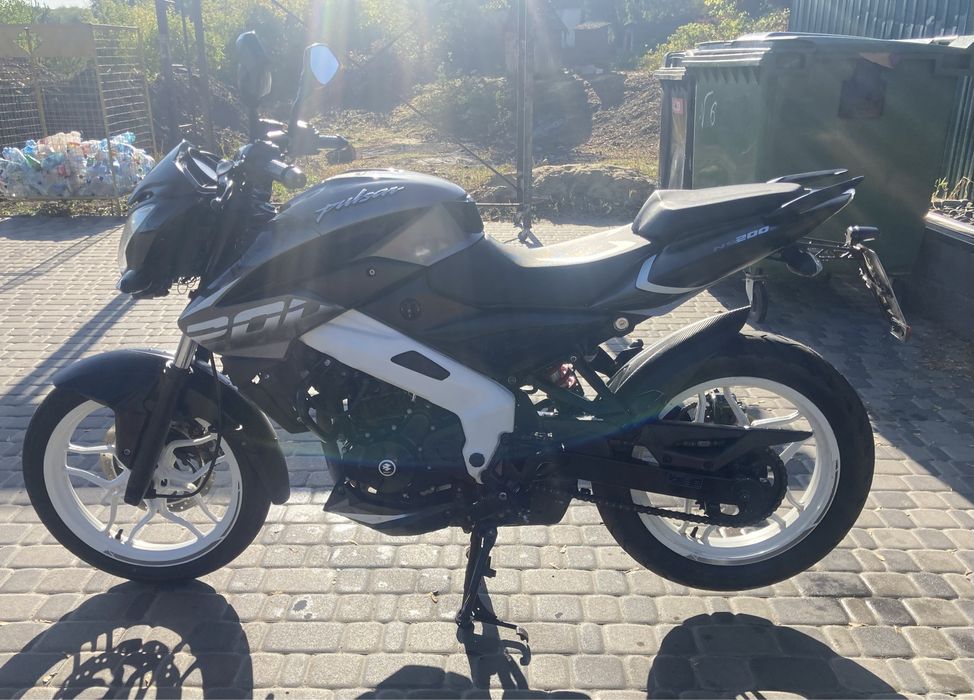 Продам пульсар нс200