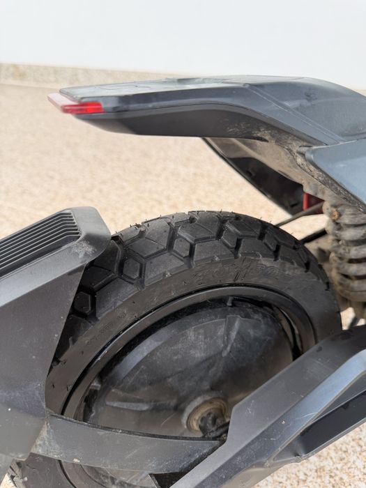 Trotinete Elétrica SEGWAY-NINEBOT ZT3 Pro