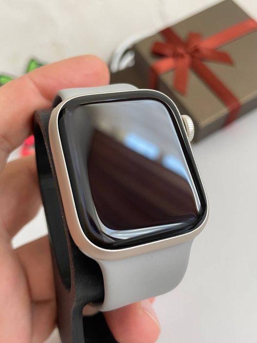 Apple Watch 7-41mm Starlight