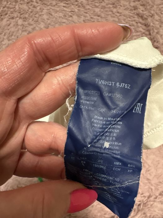 Продам фудболку  унісекс від бренду Armani
