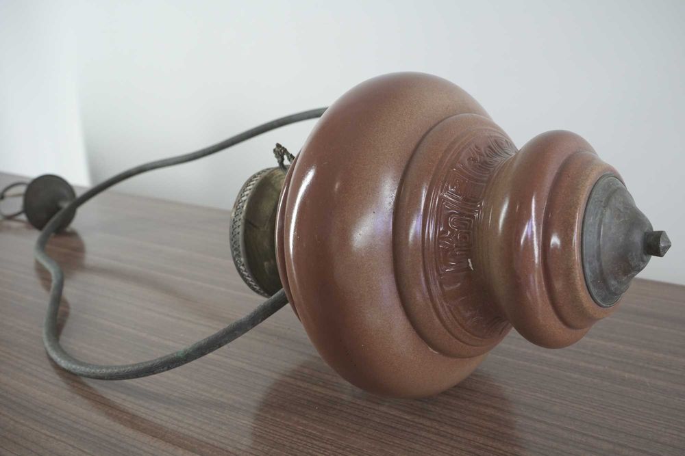 Candeeiro de teto antigo a Petróleo (Adaptado a Electrico)